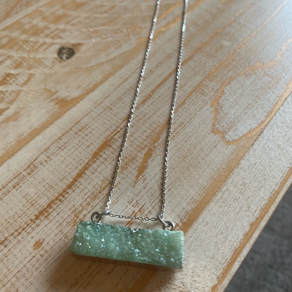 Raw Cut Quartz Necklace - Picture 2 of 4